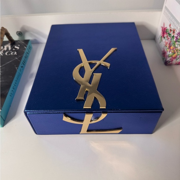 YSL Beaute Vanity Box w/ Mirror - Picture 3 of 5
